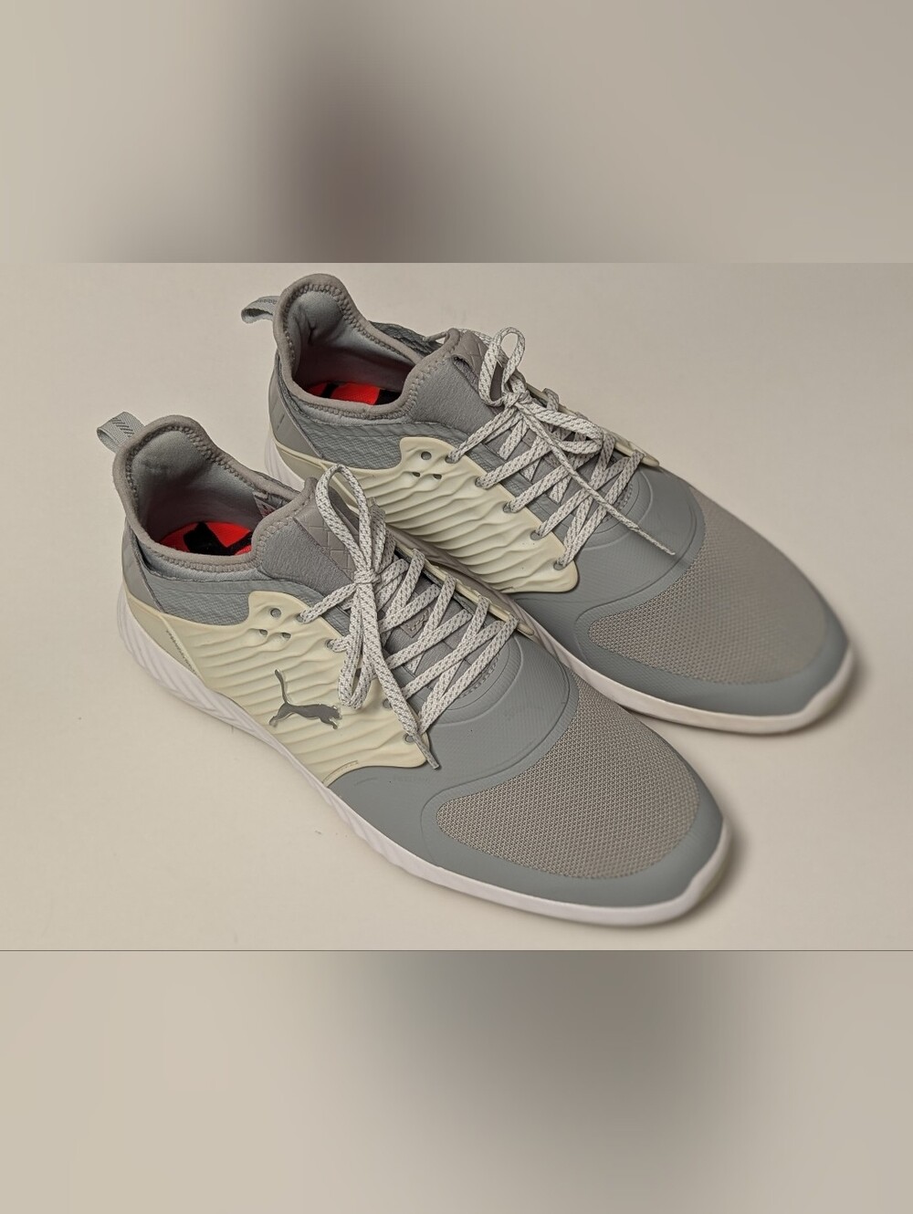 Men's Athletic Lace-Up Sneakers in Light Gray and Cream